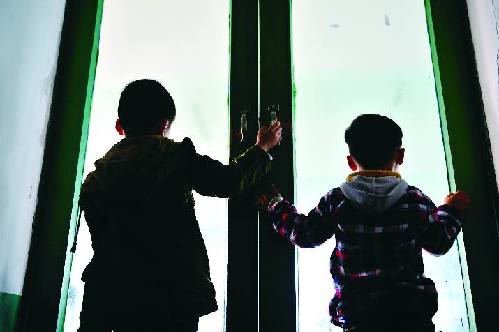 重庆自闭症康复：孩子有自闭症倾向，怎么办？
